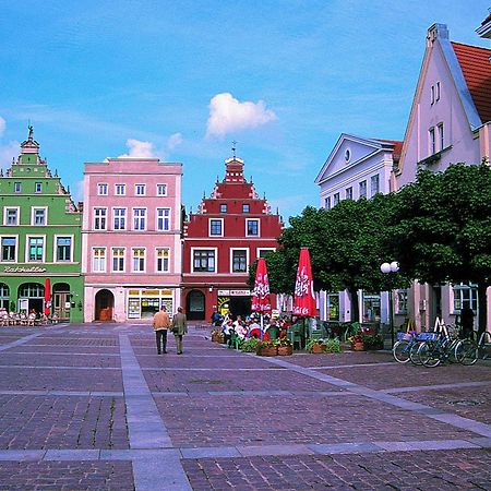 Sweet Dream Hostel & Pension - Self Check-In Güstrow Zewnętrze zdjęcie